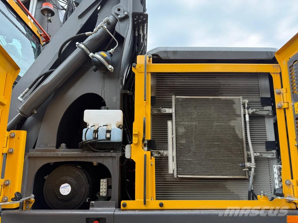 Volvo EW160E Wheeled excavators