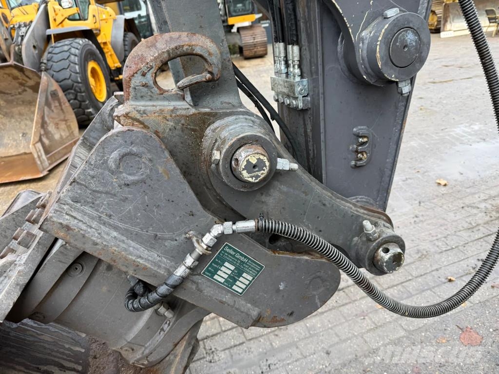 Volvo EW160E Wheeled excavators