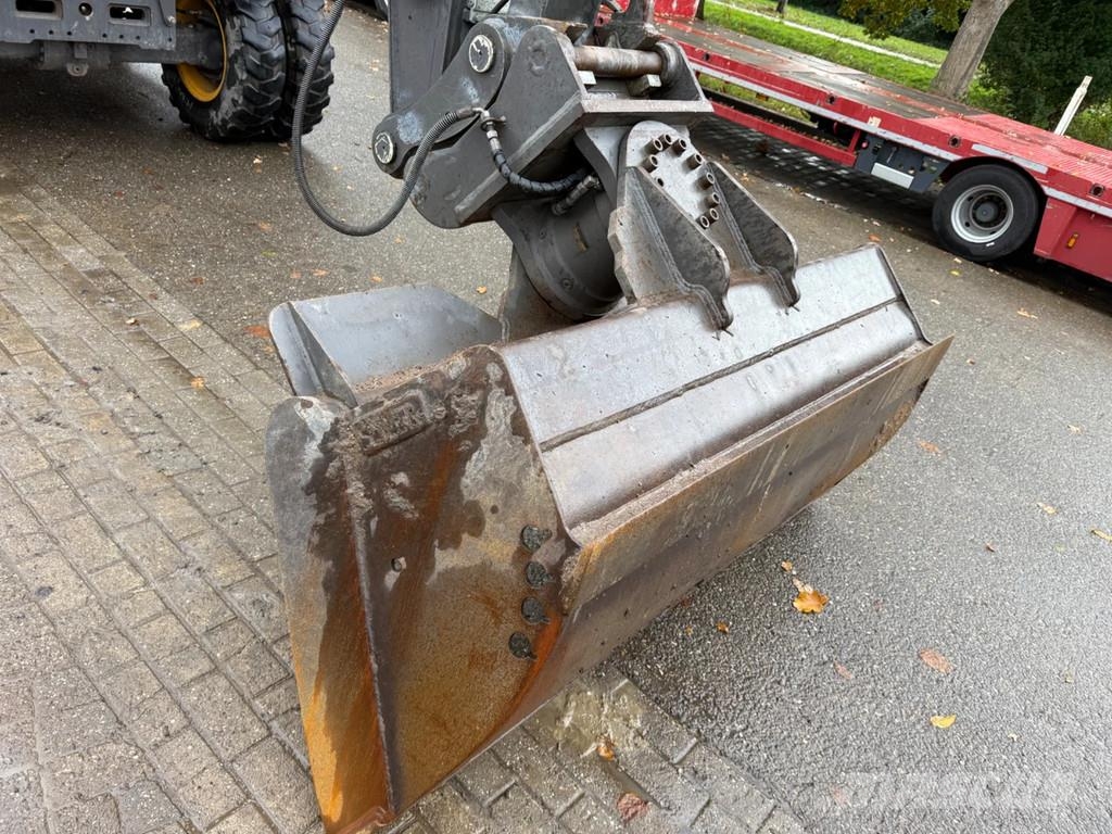 Volvo EW160E Wheeled excavators