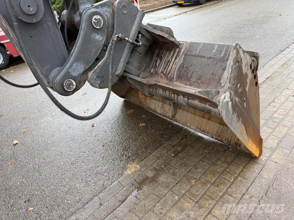 Volvo EW160E Wheeled excavators