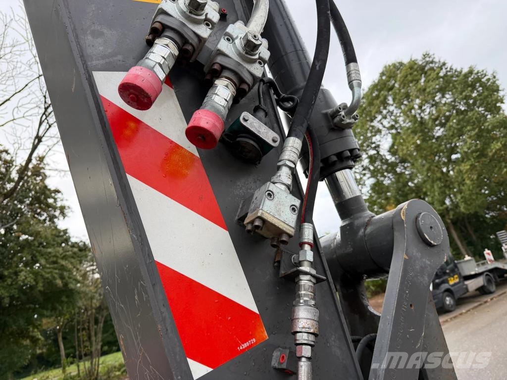 Volvo EW160E Wheeled excavators