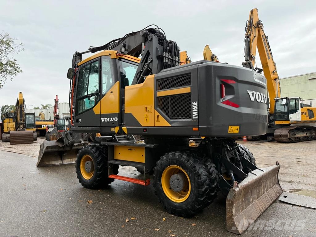 Volvo EW160E Wheeled excavators