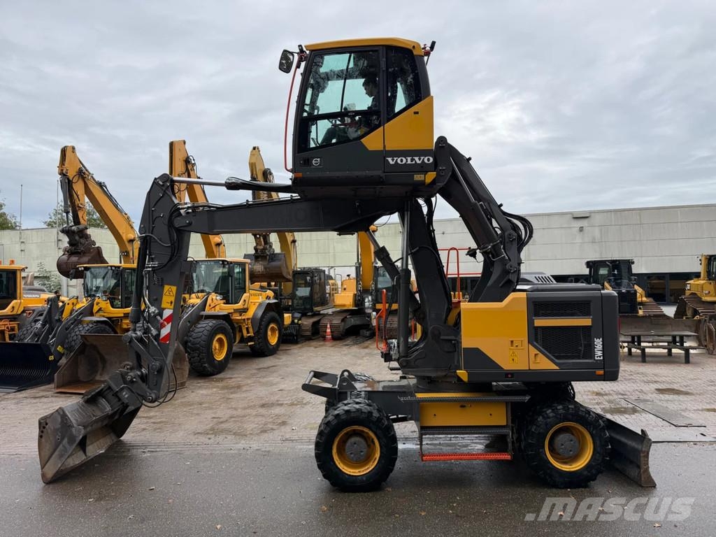 Volvo EW160E Wheeled excavators