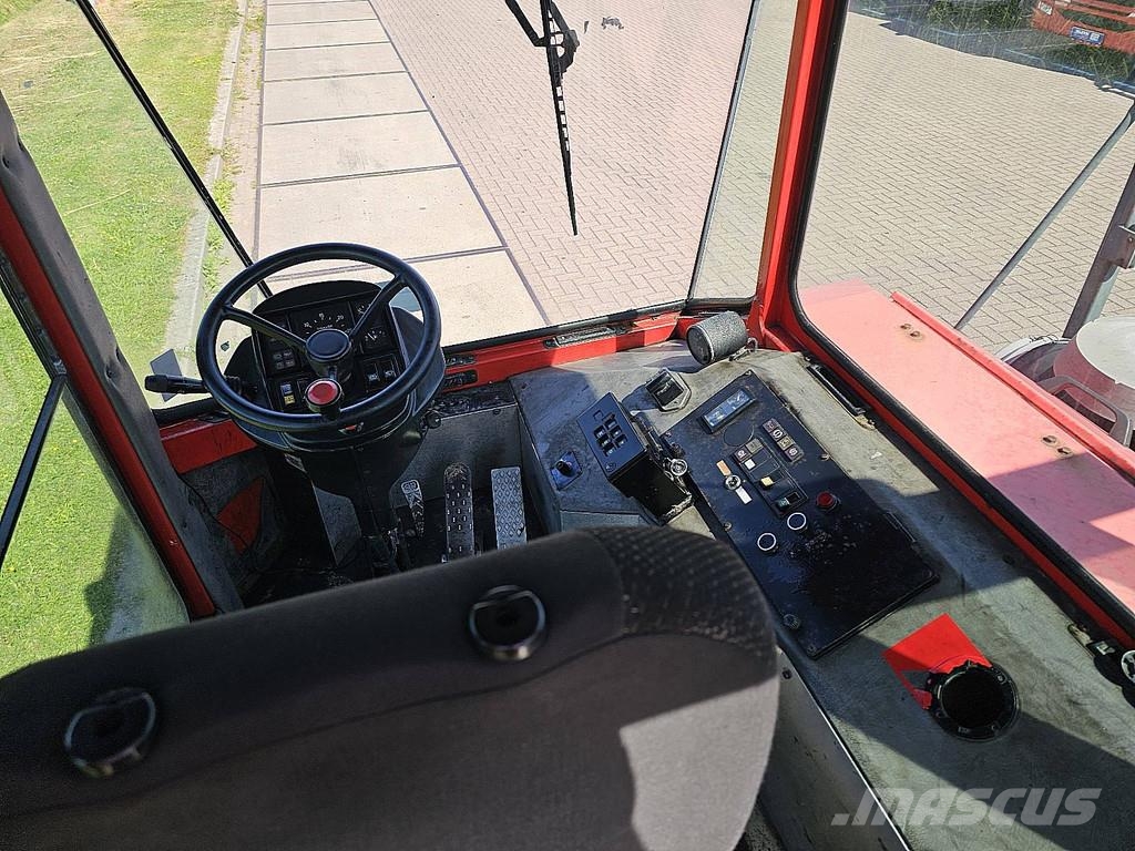 MOL YT200 TERMINAL TRACTOR Camiones tractor