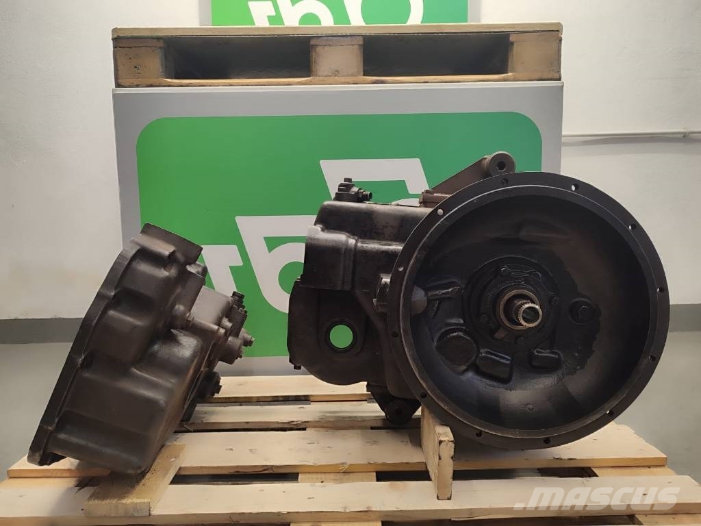 John Deere 3200 gearbox housing Getriebe