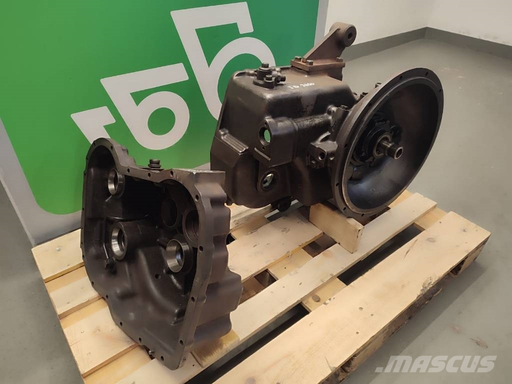 John Deere 3200 gearbox housing Getriebe