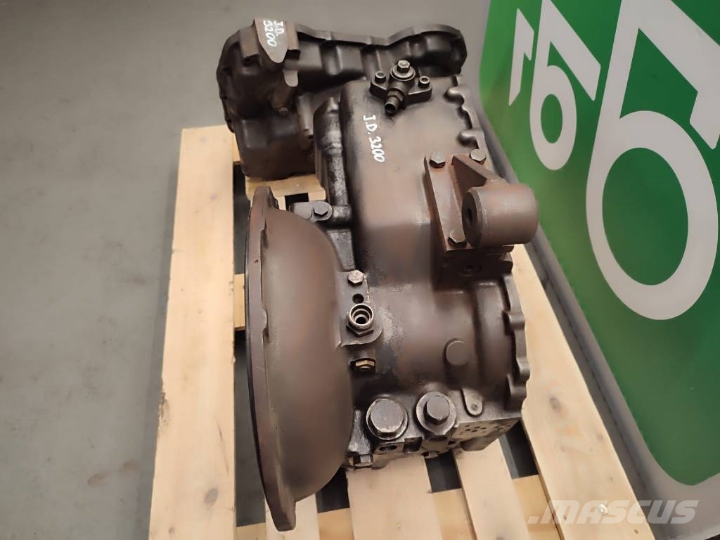 John Deere 3200 gearbox housing Getriebe
