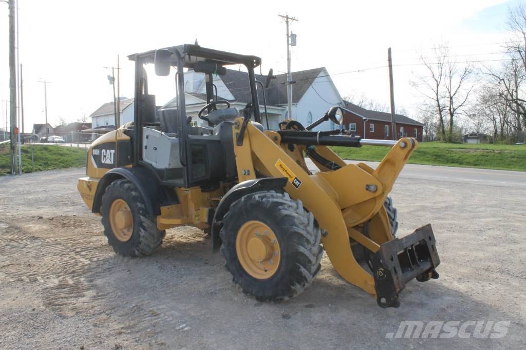 CAT 906H2 | 2014 | 8,766hrs | INBOUND JEDDAH 輪胎式裝載機