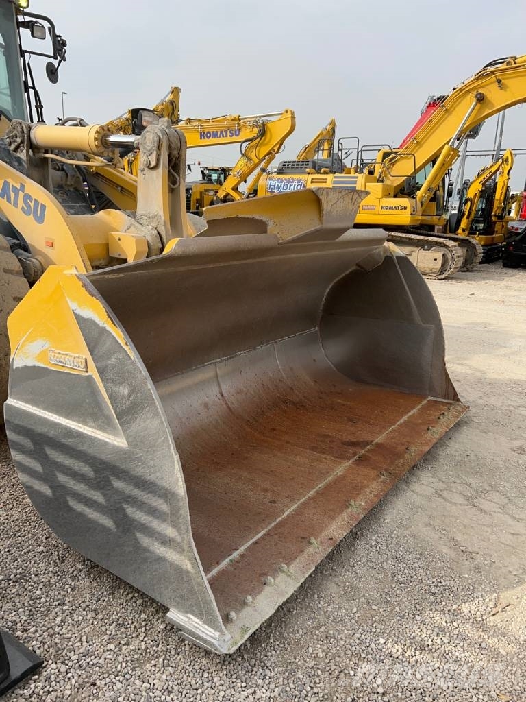 Komatsu WA 380-8 Wheel loaders