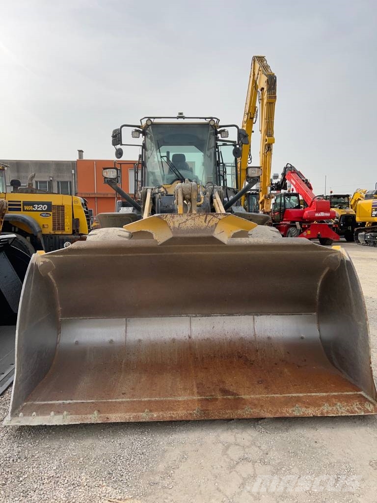 Komatsu WA 380-8 Wheel loaders