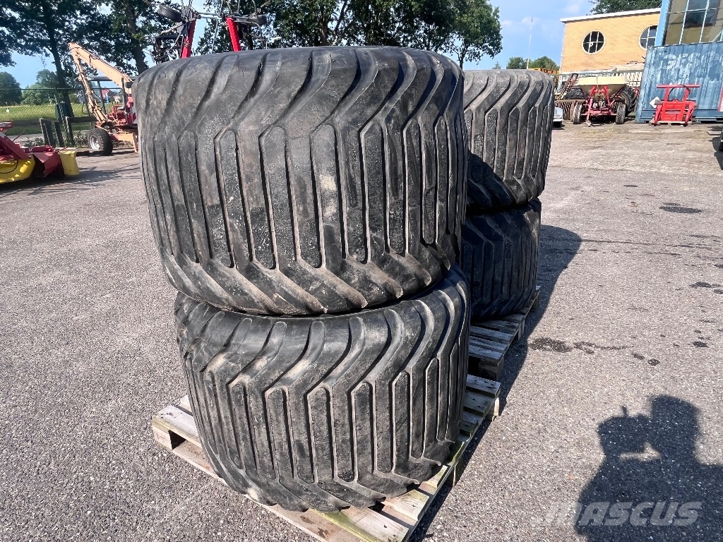 Alliance 700/40R22,5 الإطارات والعجلات والحافات