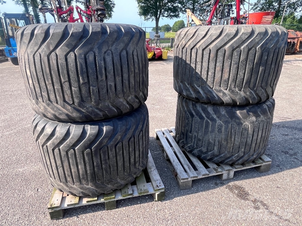 Alliance 700/40R22,5 الإطارات والعجلات والحافات