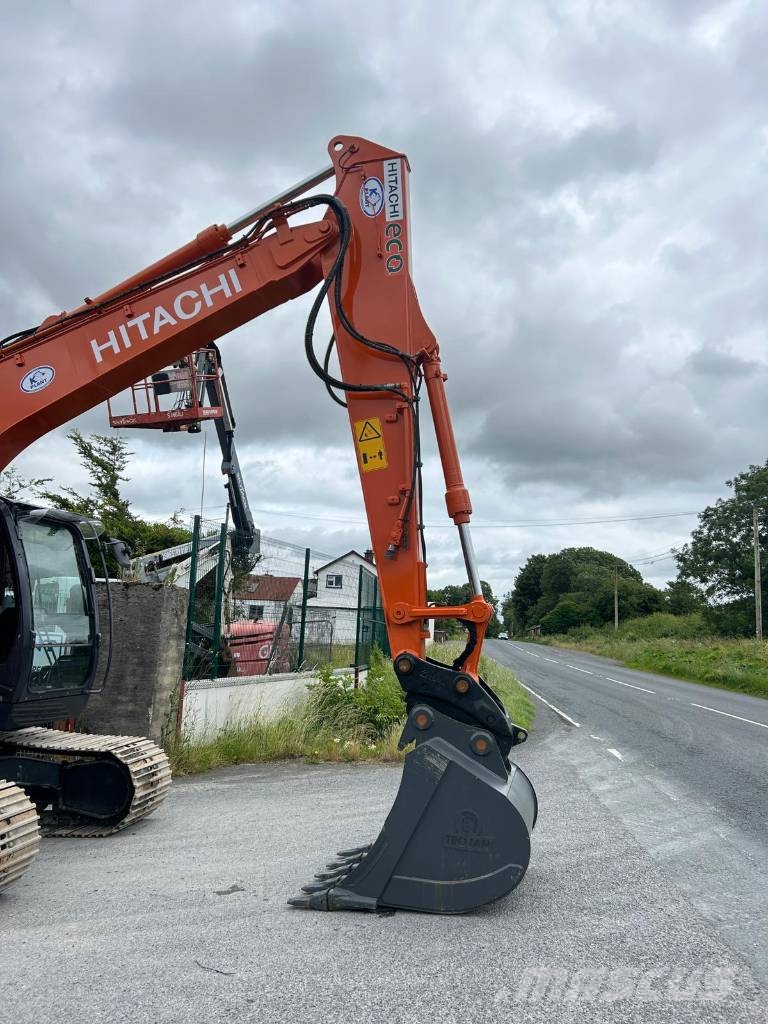 Hitachi ZX 130 LC N-6 Rupsgraafmachines