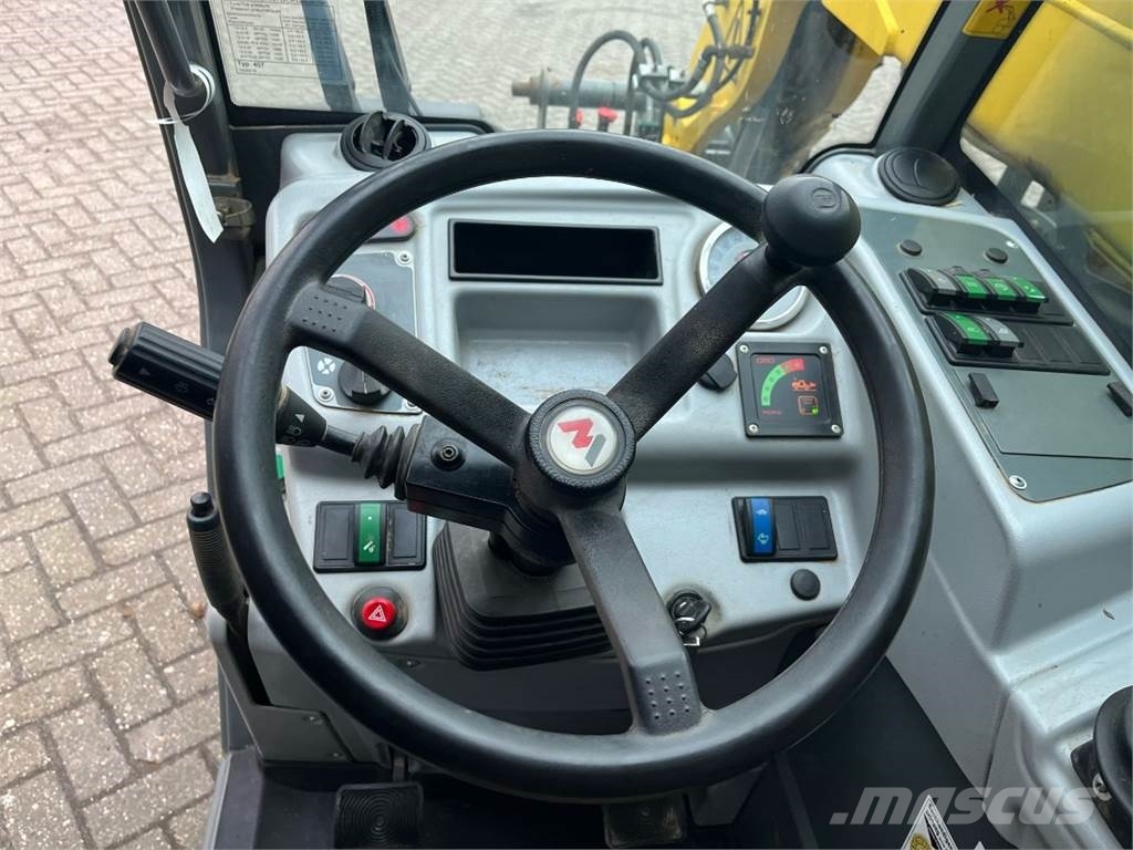 Kramer 2506 Ładowarki teleskopowe