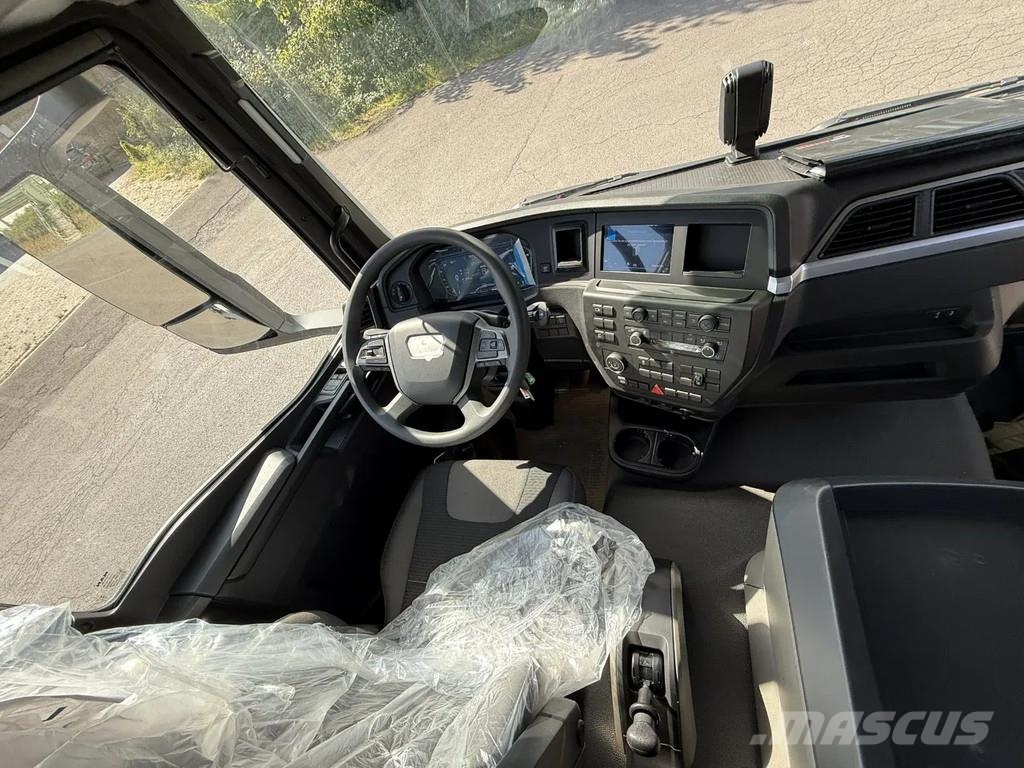MAN TGM 18.320 MAN TGM 18.320 4x4 Hiab 228-4 Kran All-Terrain-Krane