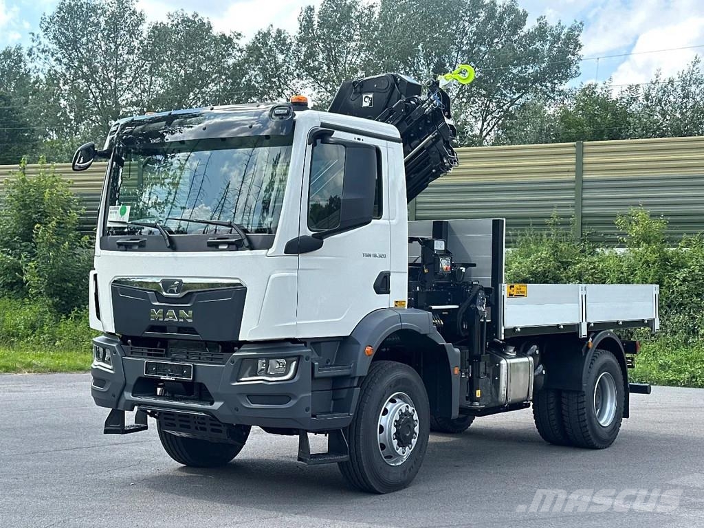 MAN TGM 18.320 MAN TGM 18.320 4x4 Hiab 228-4 Kran All-Terrain-Krane