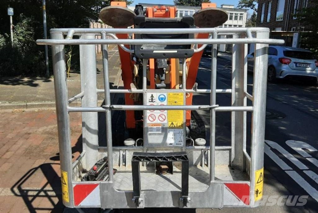 JLG X 26 J Plus 自走式伸缩臂升降机
