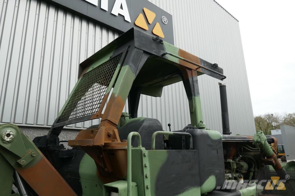 CAT D7G Ex-army Верижни булдозери
