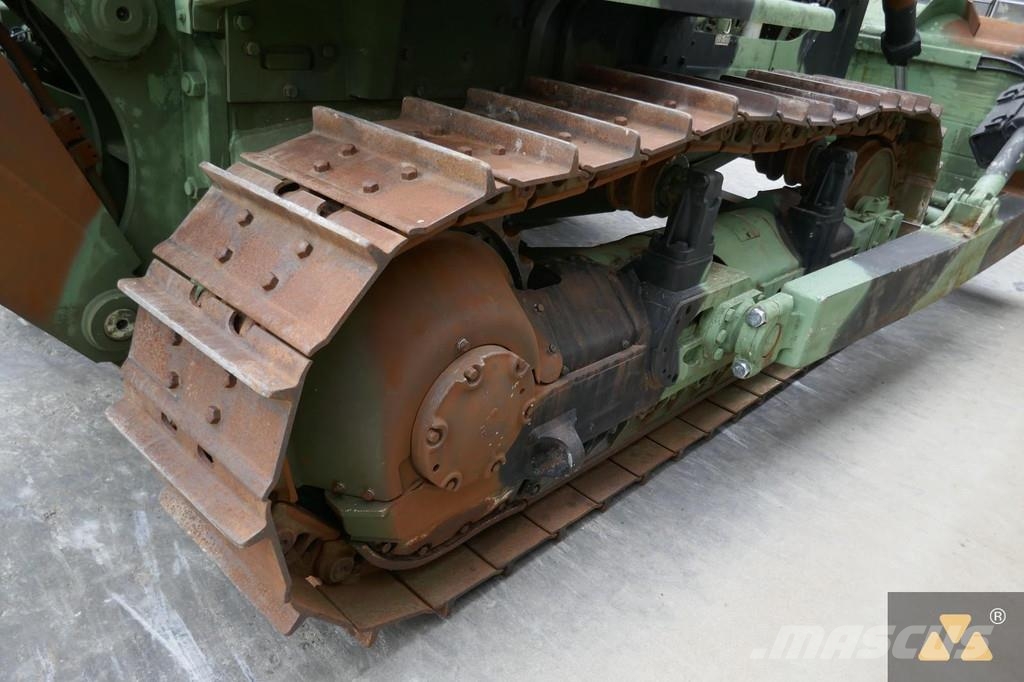 CAT D7G Ex-army Верижни булдозери