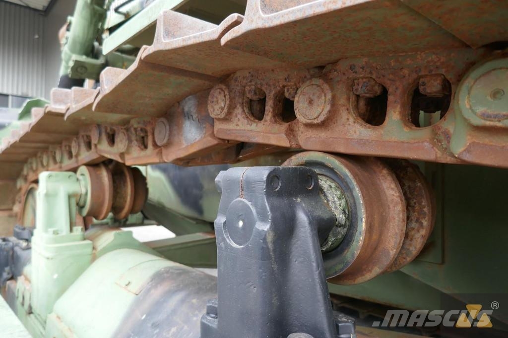 CAT D7G Ex-army Верижни булдозери