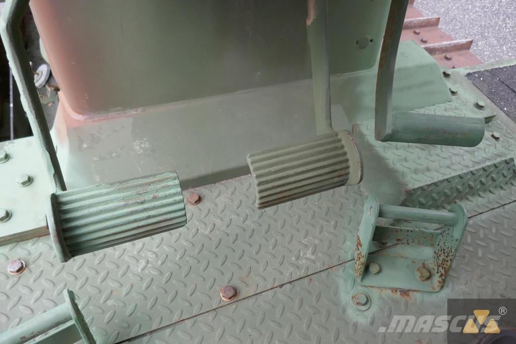 CAT D7G Ex-army Верижни булдозери