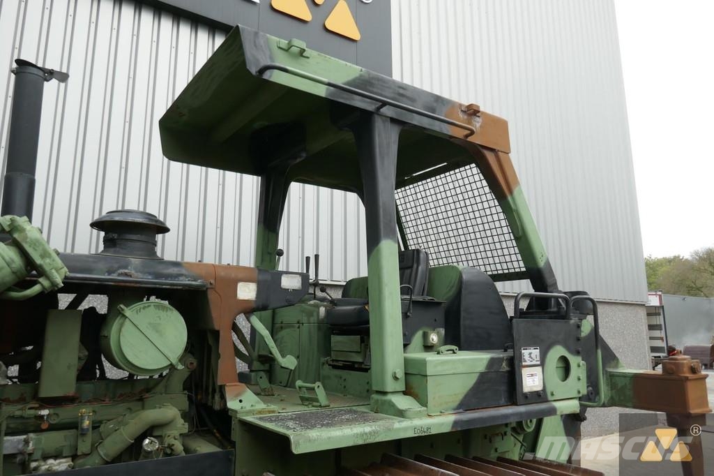 CAT D7G Ex-army Верижни булдозери