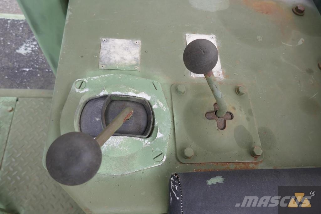CAT D7G Ex-army Buldožeri guseničari