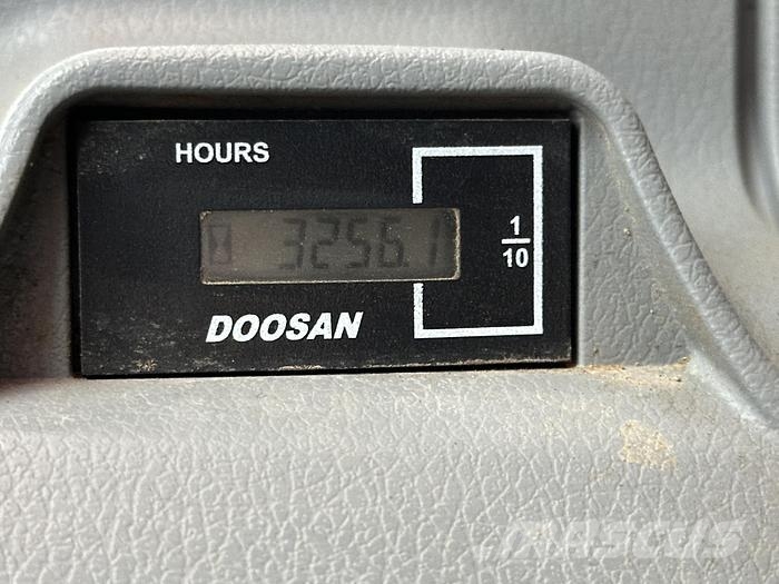 Doosan DX300LC-5 Muud ekskavaatorid