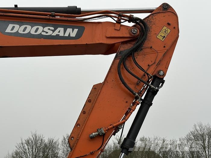 Doosan DX300LC-5 Muud ekskavaatorid
