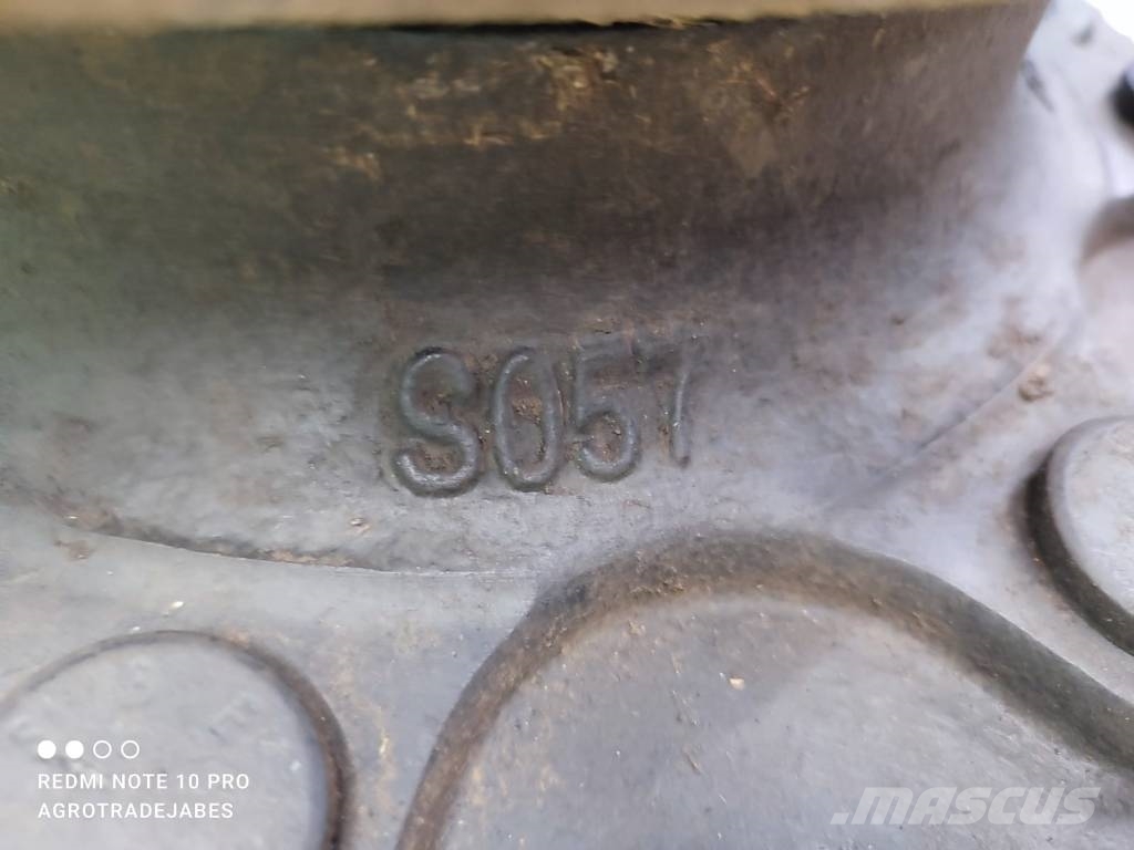 Hub Hub Stub Axle Hub 1120611061 DANA SPICER DANA 轴