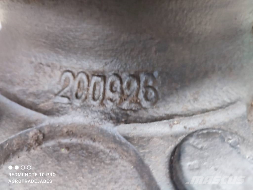 Hub Hub Stub Axle Hub 1120611061 DANA SPICER DANA 轴