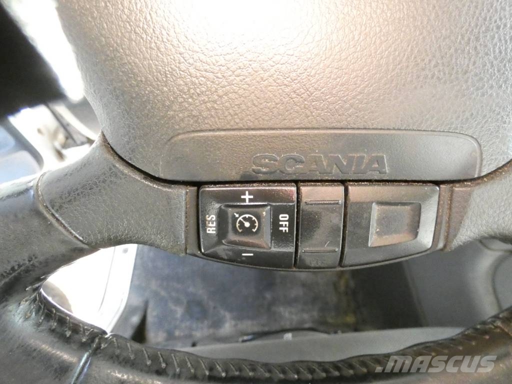 Scania P 360 クレーントラック、ユニック車