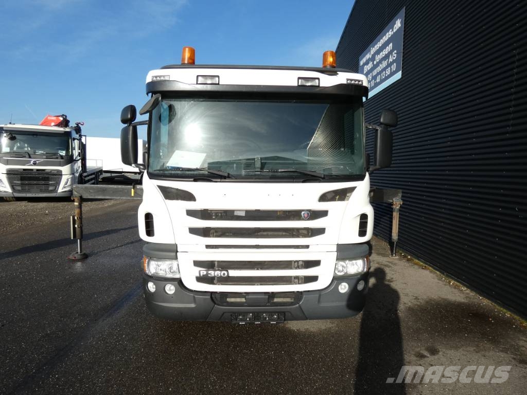 Scania P 360 クレーントラック、ユニック車