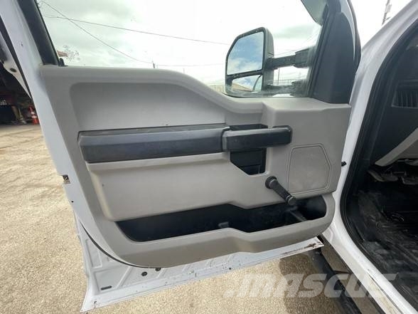 Ford F 550 ETI ETC35SNT Auto korpe