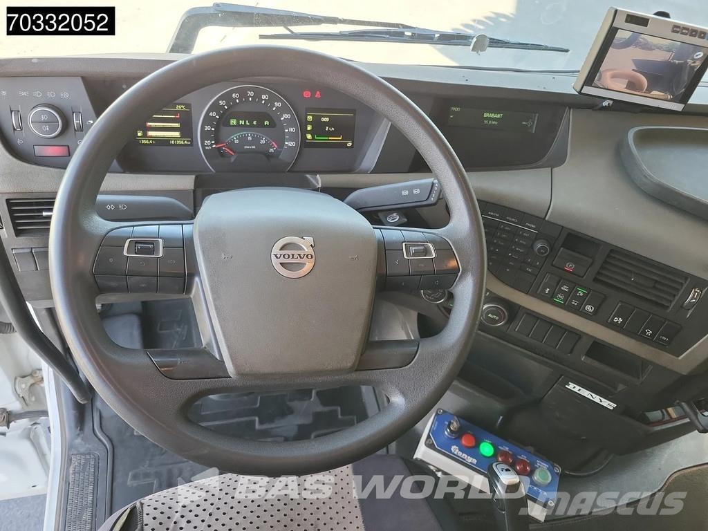 Volvo FH 540 FH 8X2 NL-truck APK Longo Rhino Saugbagger Camiones aspiradores/combi