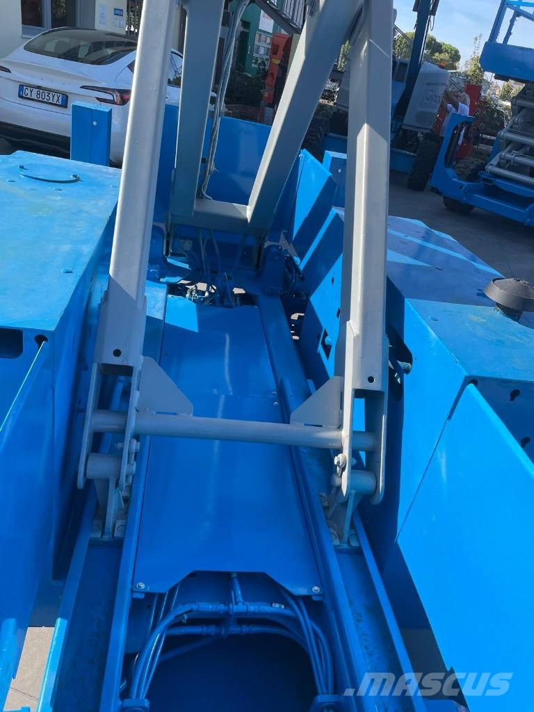Genie GS 2669 RT Scheren-Arbeitsbühnen
