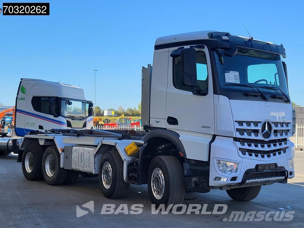 Mercedes-Benz Arocs 3251 8X4 25tons hooklift Retarder Steel susp Camiones elevadores de gancho