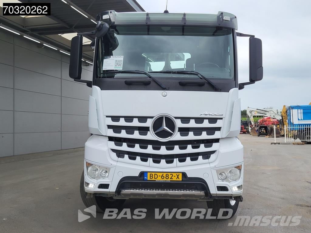 Mercedes-Benz Arocs 3251 8X4 25tons hooklift Retarder Steel susp Koukkulava kuorma-autot