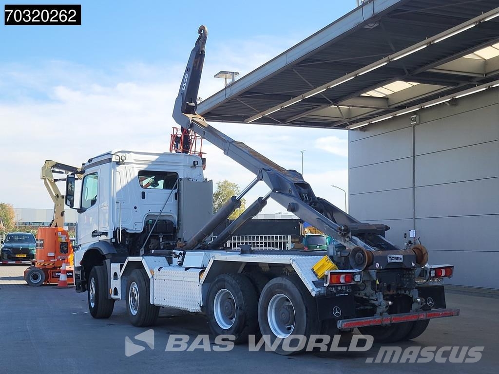 Mercedes-Benz Arocs 3251 8X4 25tons hooklift Retarder Steel susp Camiones elevadores de gancho