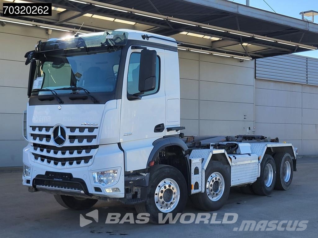 Mercedes-Benz Arocs 3251 8X4 25tons hooklift Retarder Steel susp Camiones elevadores de gancho