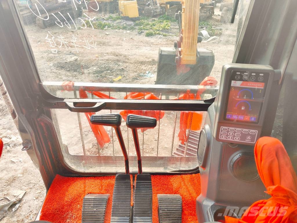 Sany SY215C Escavadoras de rastos