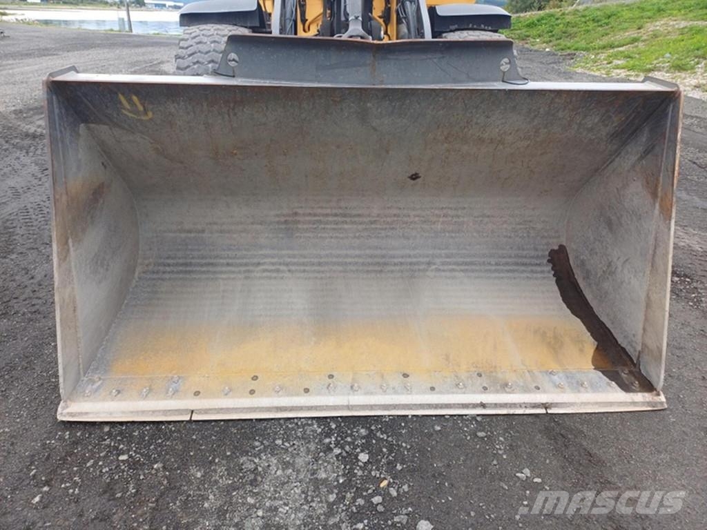 Volvo L70G Iekrāvēji uz riteņiem