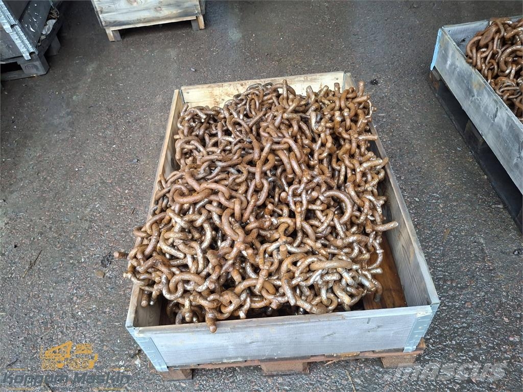 Trygg Gigant 700-710x26,5 Used/Beg Lánctalpak, láncok és futóművek