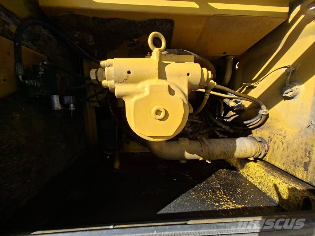 Komatsu PC 290 LC Bageri guseničari