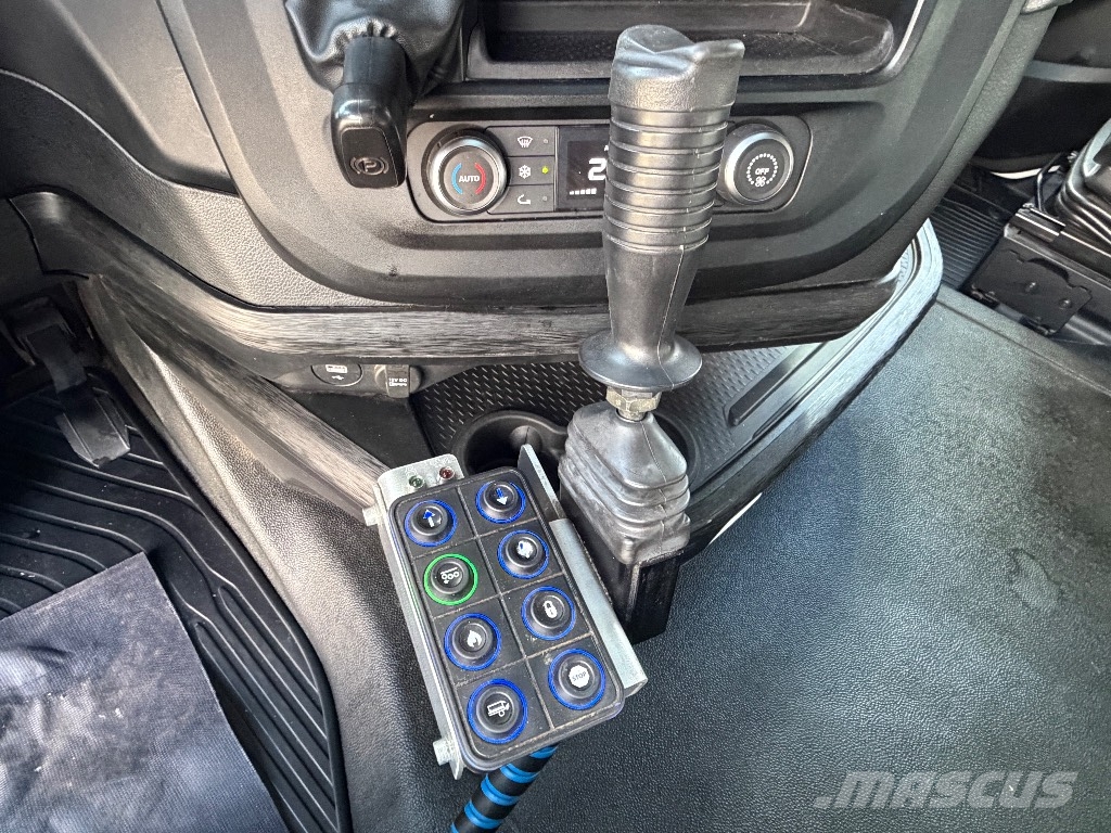 Iveco X-Way 360X58 76tn yhdistelmä Pašizgāzējs