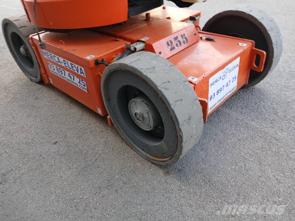 JLG E300AJP Knikarmhoogwerkers