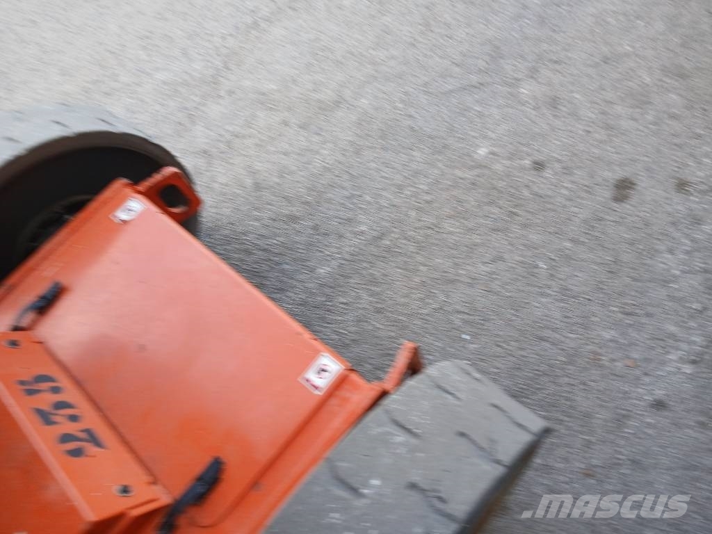 JLG E300AJP Knikarmhoogwerkers