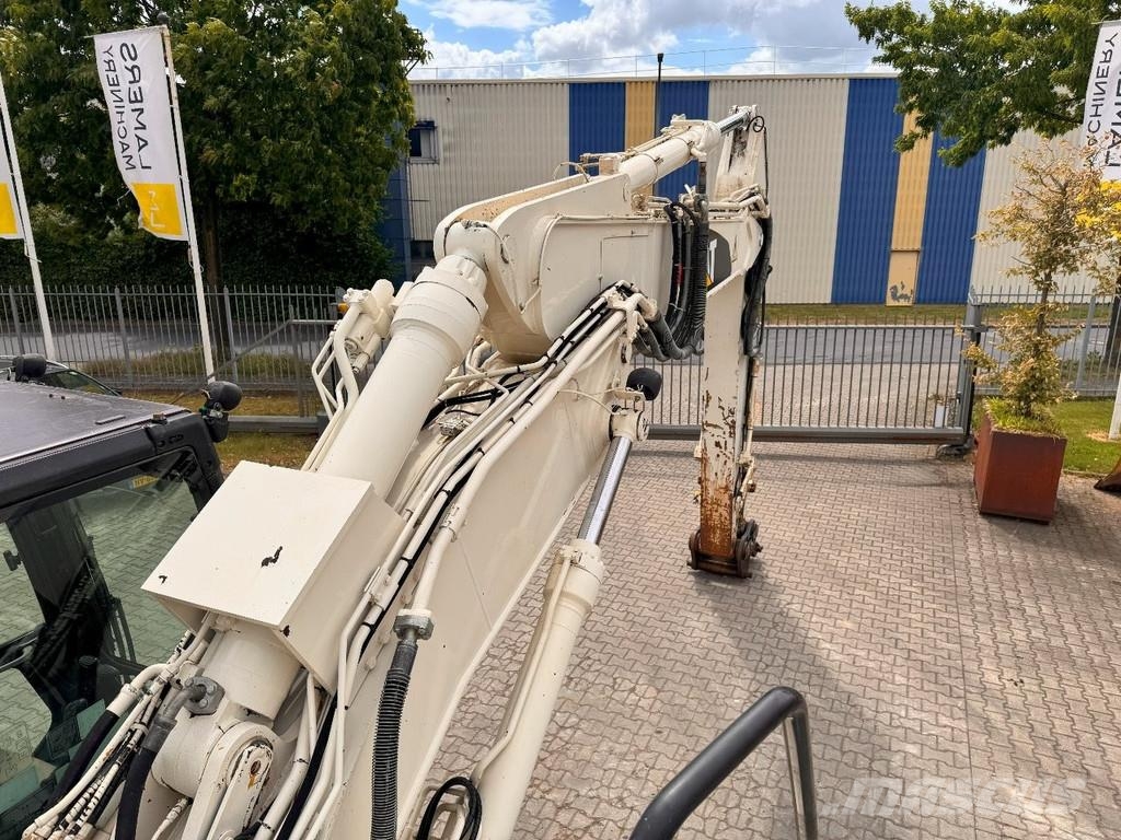 CAT 324 E . 履带挖掘机