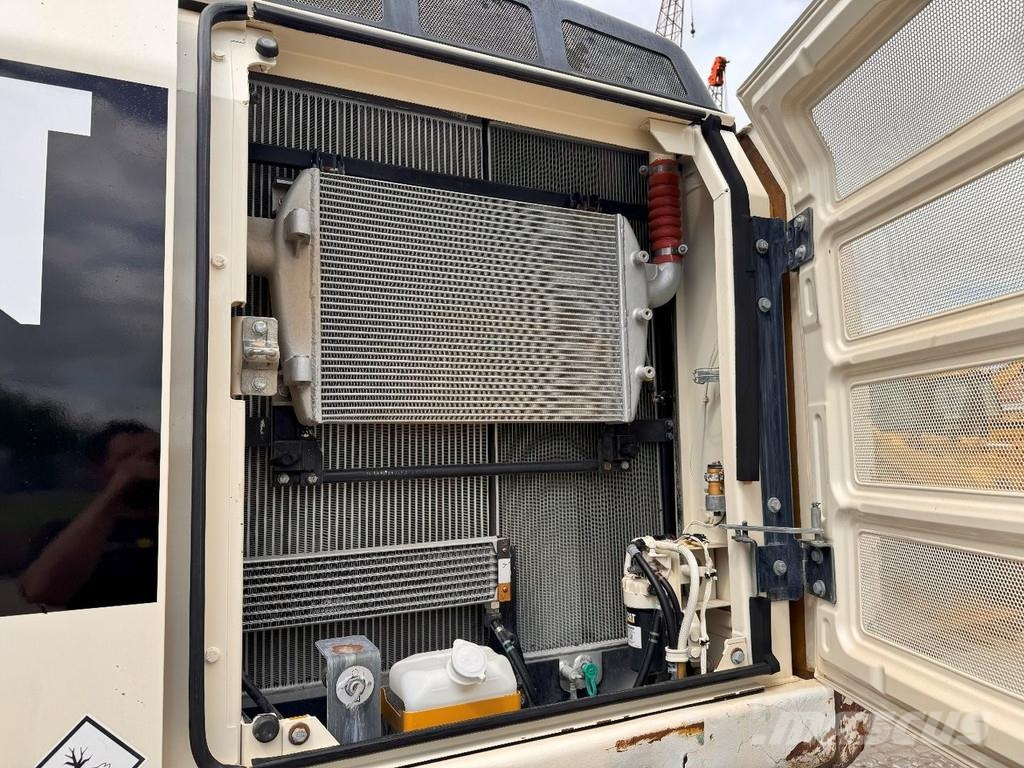 CAT 324 E . 履带挖掘机