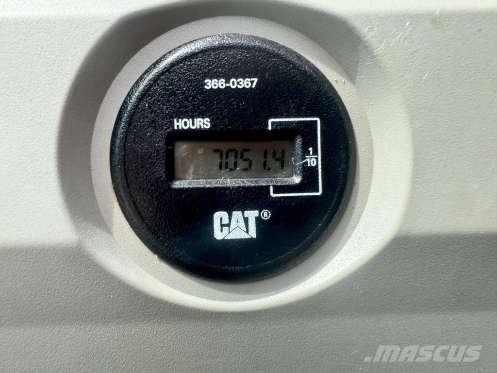 CAT 324 E . 履带挖掘机